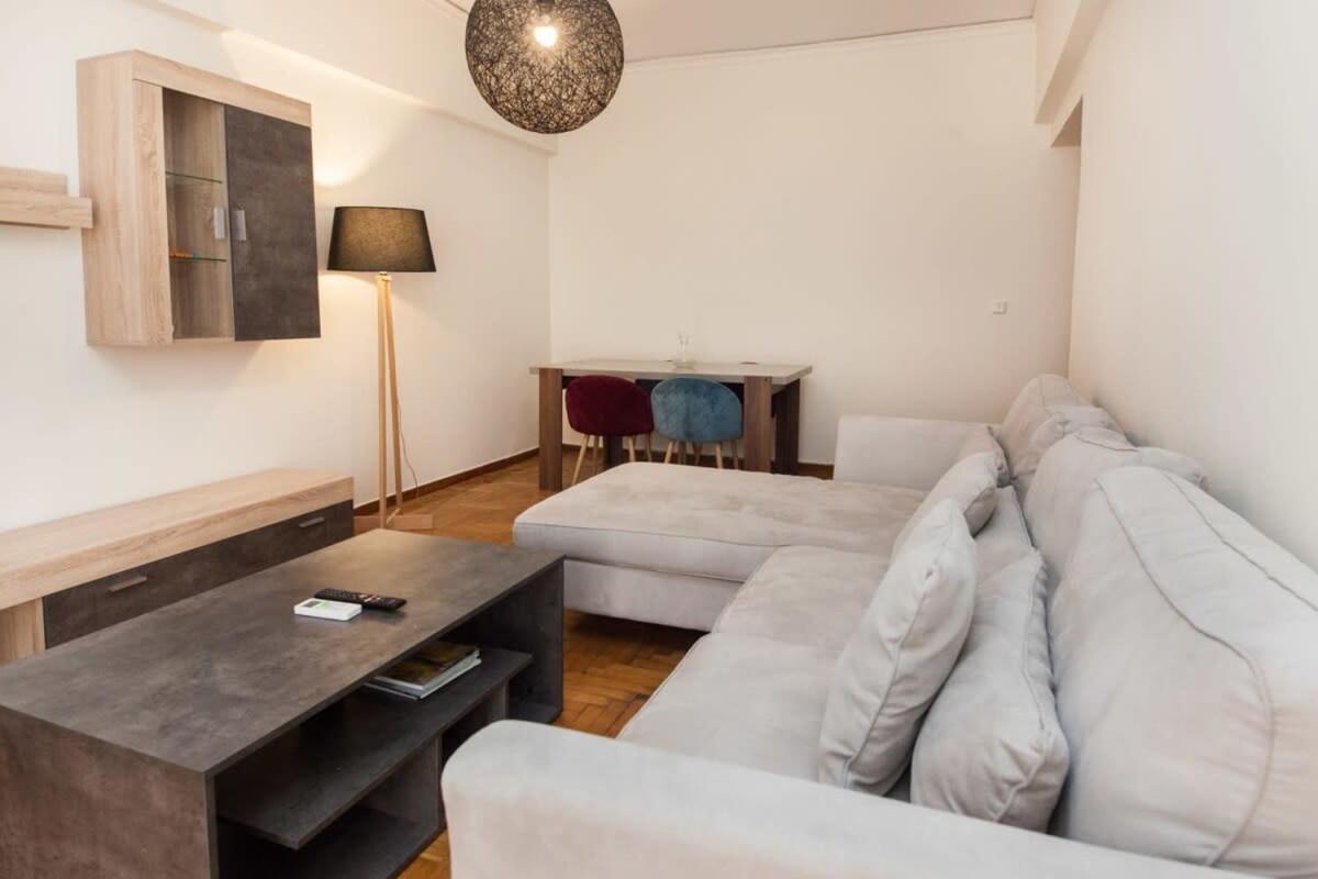 Luxury Pireas New 2br Urban Escape Apartment *