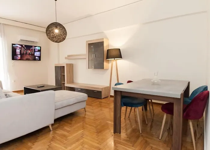 Luxury Pireas Stay New 2Br Urban Escape