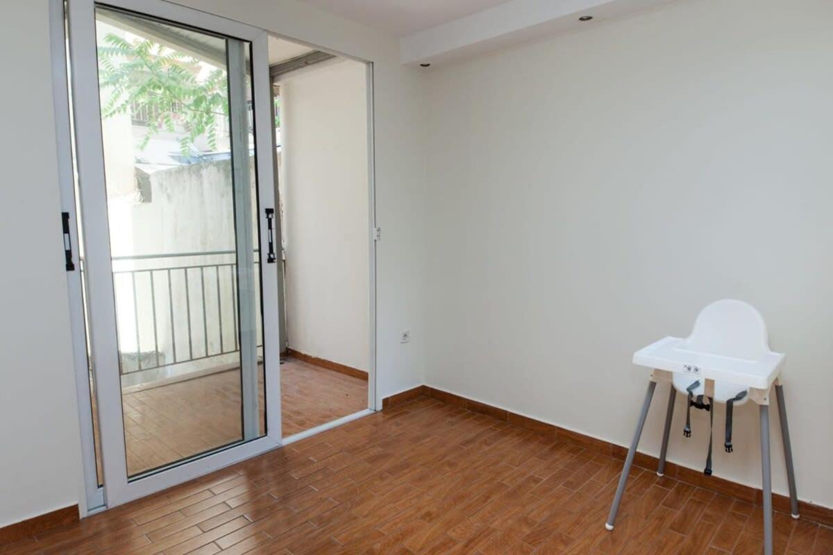 Appartamento Luxury Pireas New 2br Urban Escape *